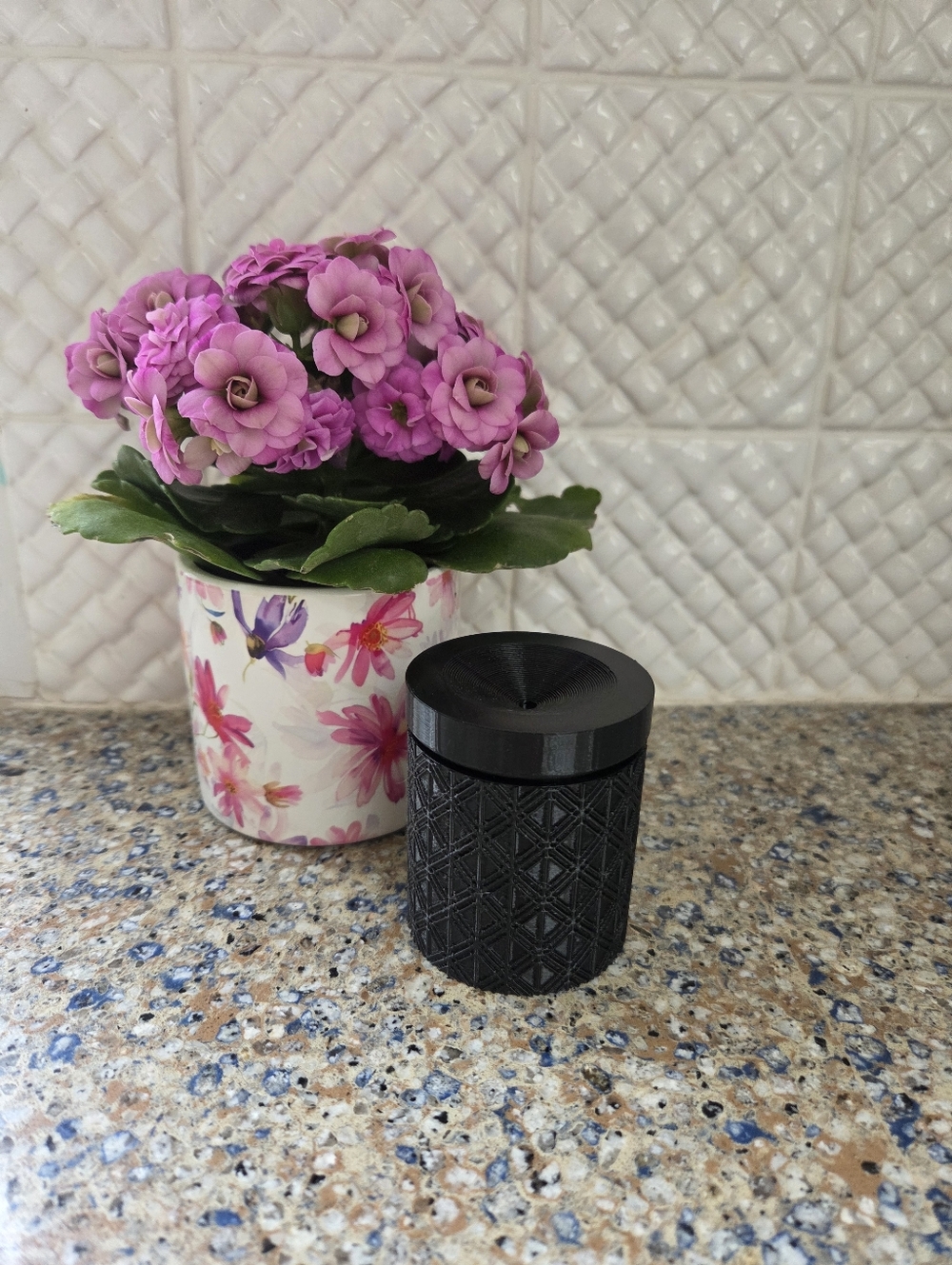 Black Textured Small Reusable Fruit Fly Trap